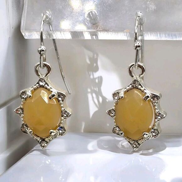 Light Beige Tan Earrings Small Oval Shaped Pierced Clear Rhinestones Silver Tone - Picture 1 of 8